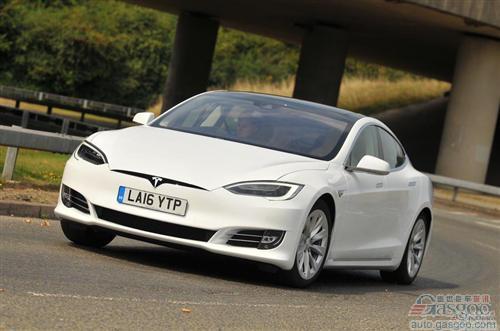 德国荷兰连击特斯拉“Autopilot” 取名需谨慎