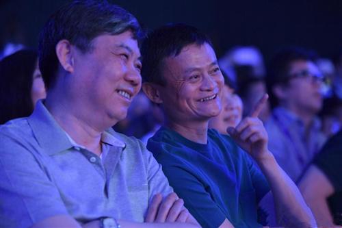 【业界调查】全球首款互联网车RX5极尽