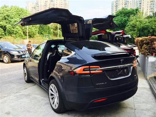特斯拉Model X上海街头巡游，您路转粉了吗？