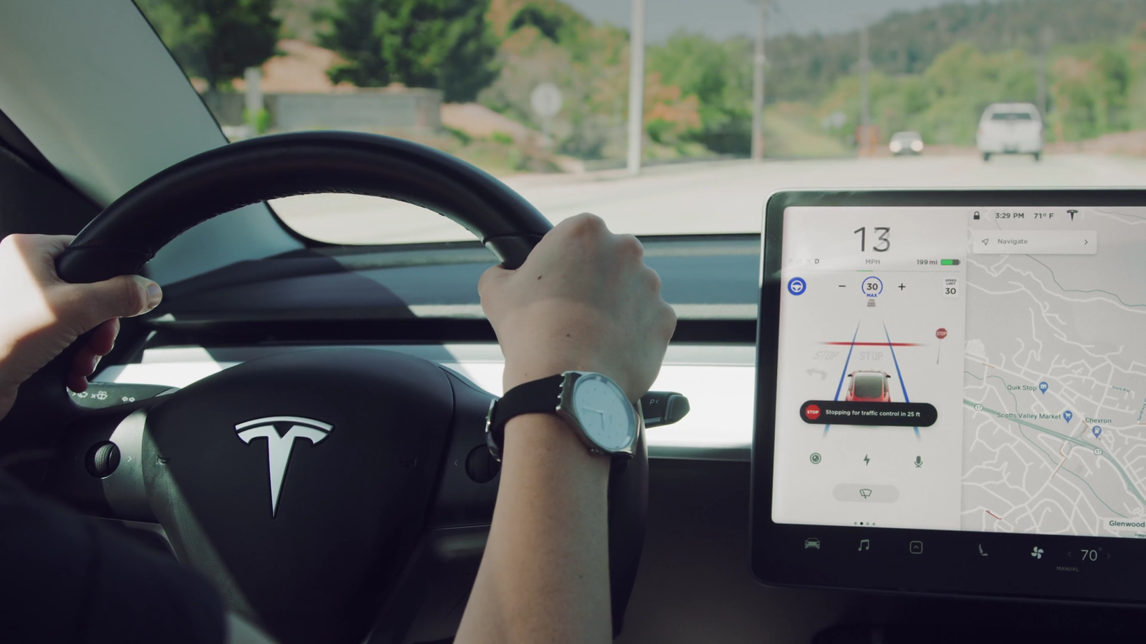 特斯拉更新Autopilot，可在夜间探测到应急车辆并减速