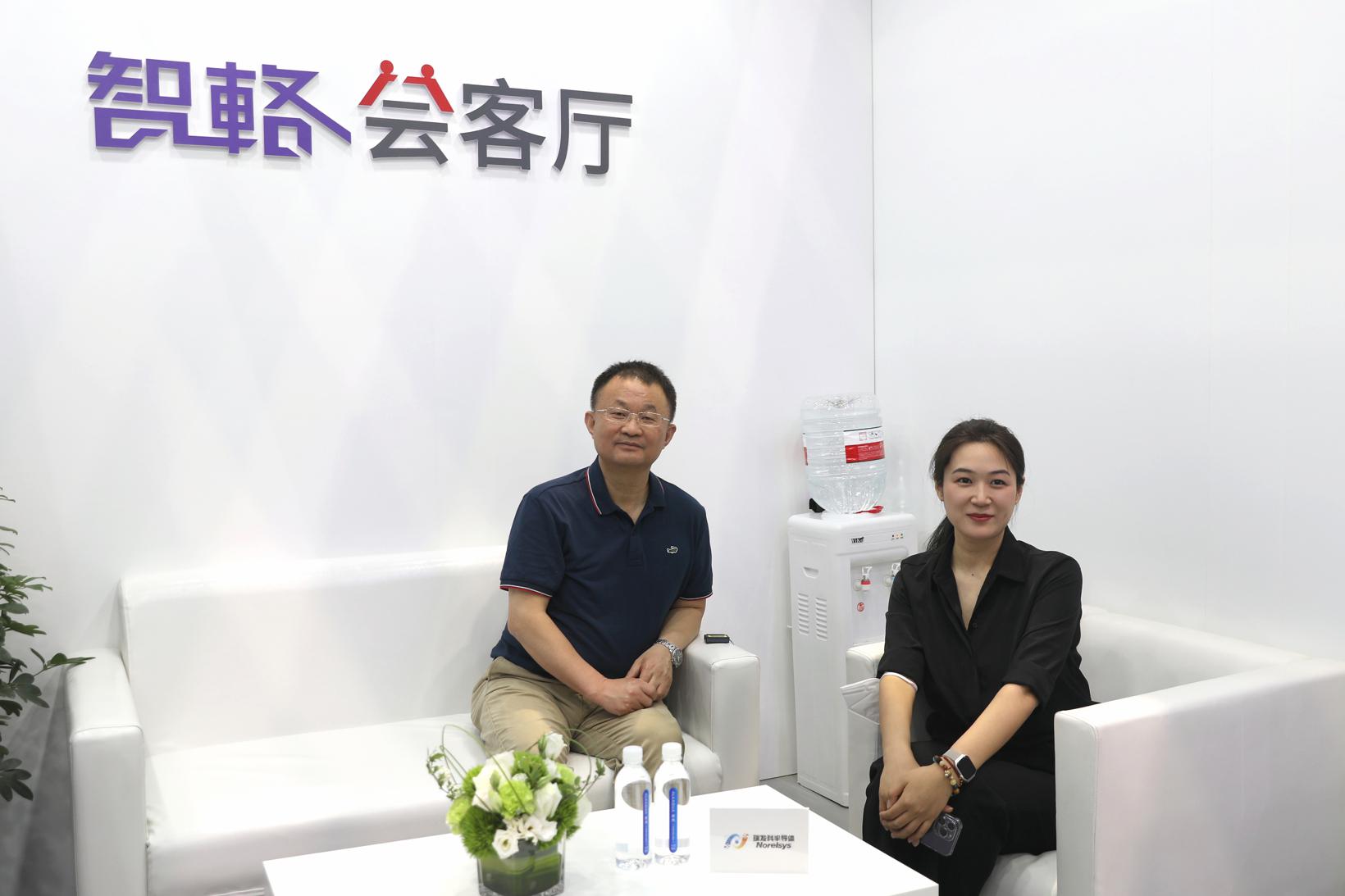 瑞发科半导体在上海车展上首发12.8Gbps车载SerDes系列芯片