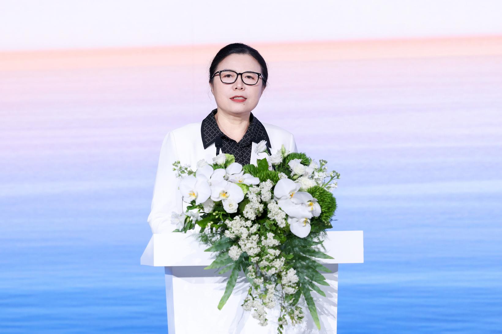 科技重塑，向新而行 2025新华网科技创新与产业融合论坛在沪举办