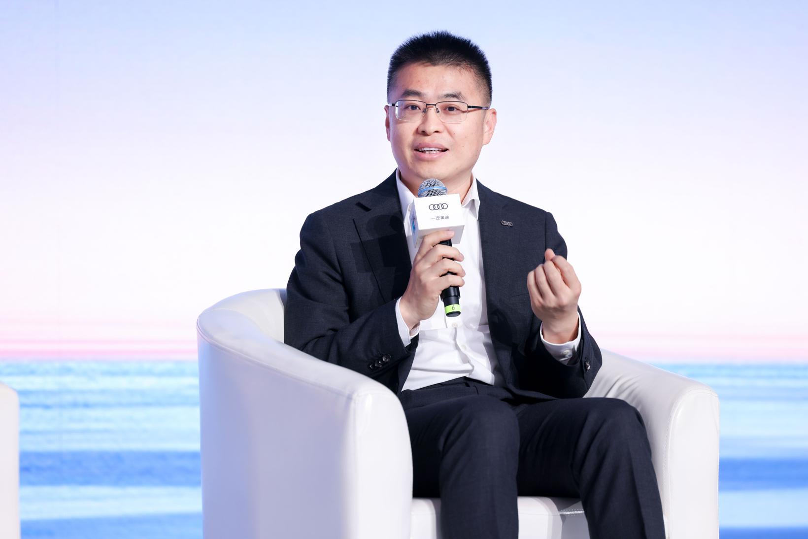 科技重塑，向新而行 2025新华网科技创新与产业融合论坛在沪举办