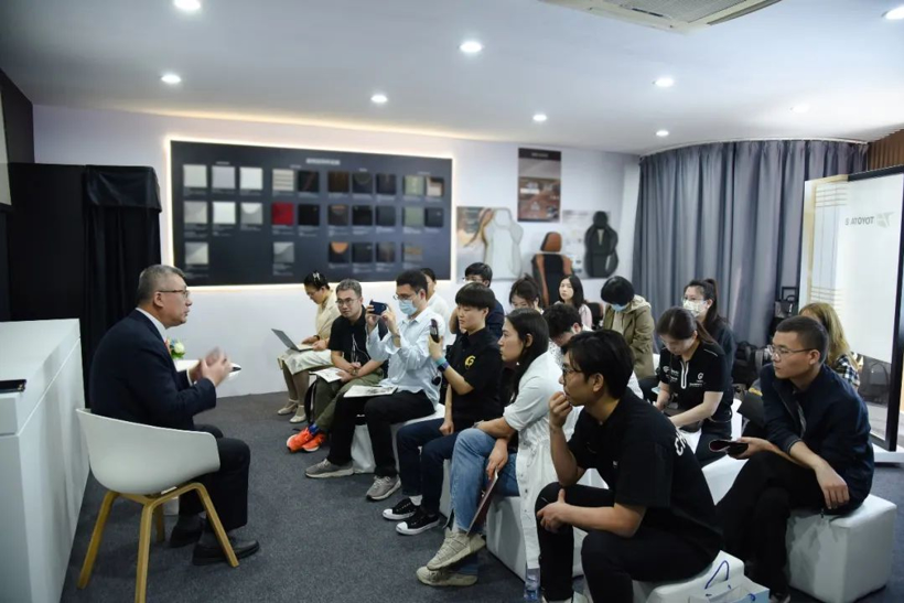 智能概念座舱“MX221”国内首发！丰田纺织携众多展品和技术亮相上海车展