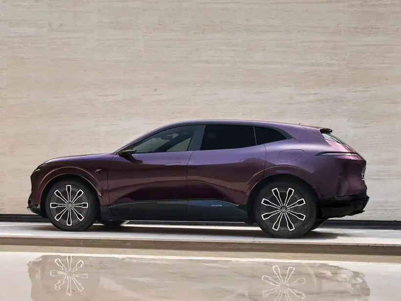极氪001“姊妹车”、最便宜“小鹏”......，2024年下半场更惨烈？
