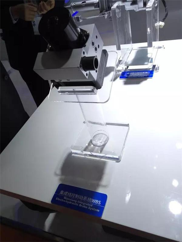 万向集团联合MINIEYE发布AEB样件 预计明年量产