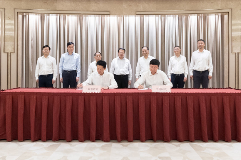 盖世周报 | 佛吉亚收购海拉60%股权；“缺芯”困局再升级