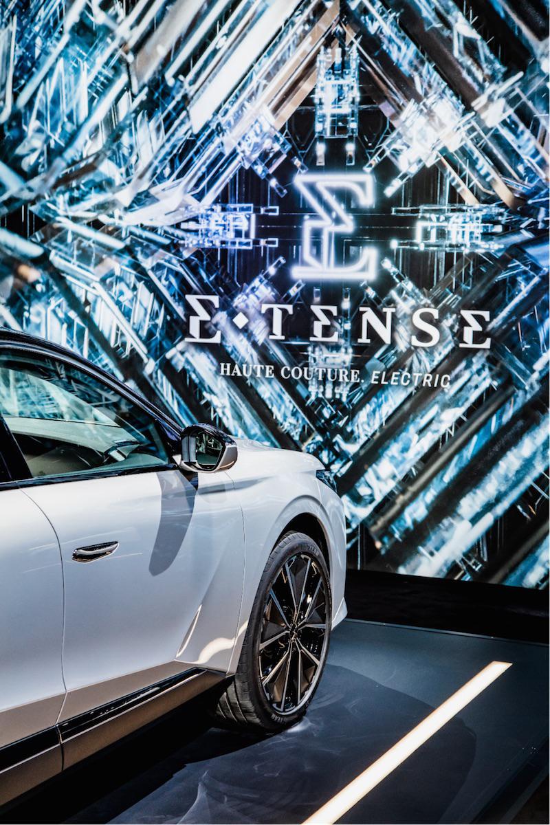 插混DS 4 E-TENSE全球上市，DS汽车加速全面电气化转型