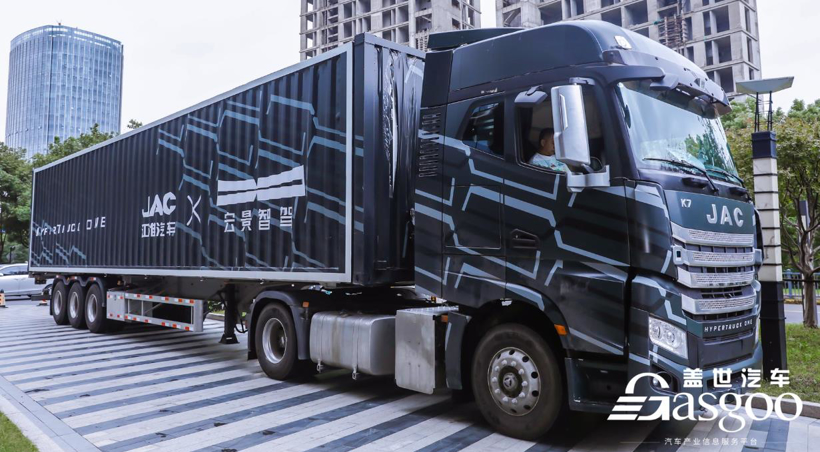 群雄逐鹿万亿级赛道，商用车自动驾驶加速引爆