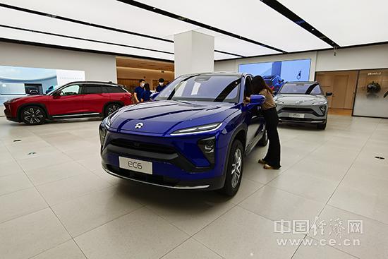 十一见闻:头部新势力迈入万辆门槛 城市展厅吸引潜在客户