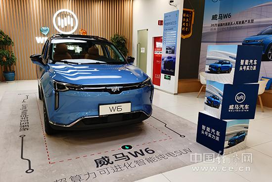 十一见闻:头部新势力迈入万辆门槛 城市展厅吸引潜在客户