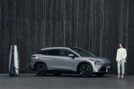 1008km纯电续航 AION LX Plus全球首发