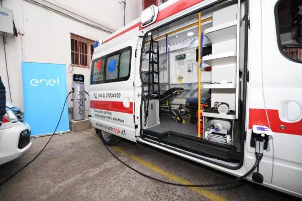 上汽大通MAXUS首批约40台新型防疫专用车投入一线抗疫工作