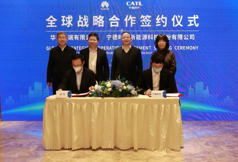 2022年大事记 | 上新车、扩量产、拓生态，华为“造车”是认真的