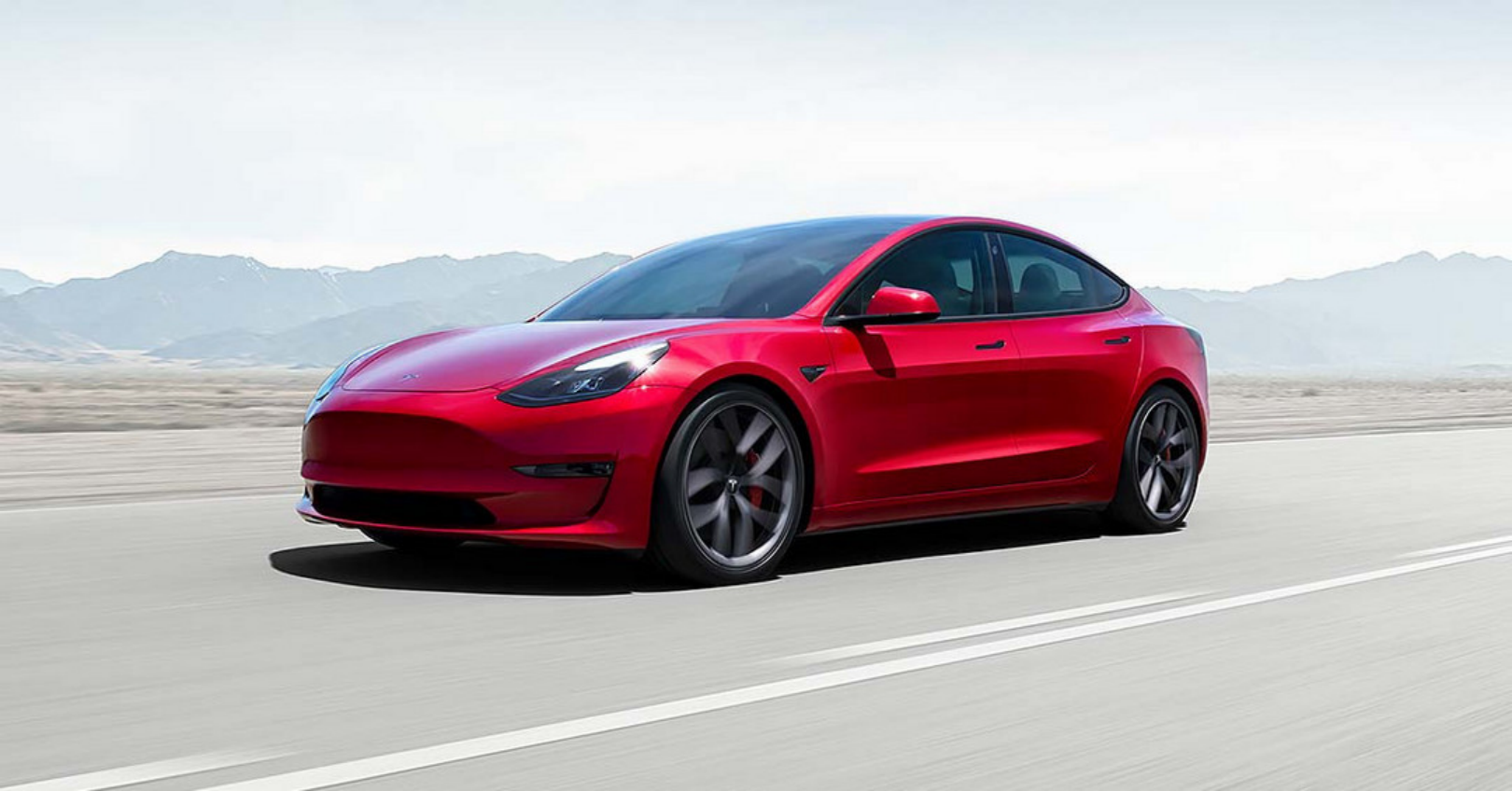 改款Model 3前脸曝光，大灯组变化最大