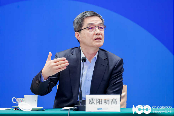 欧阳明高：2026年前，新能源汽车市占率快速提升