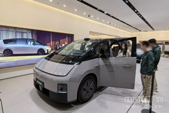 纯电动MPV市场低迷，理想MEGA何以破局？