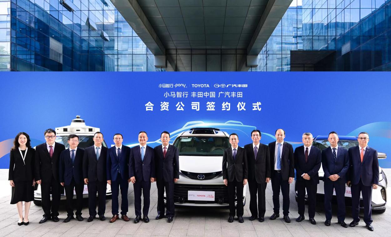 Robotaxi，又行了？