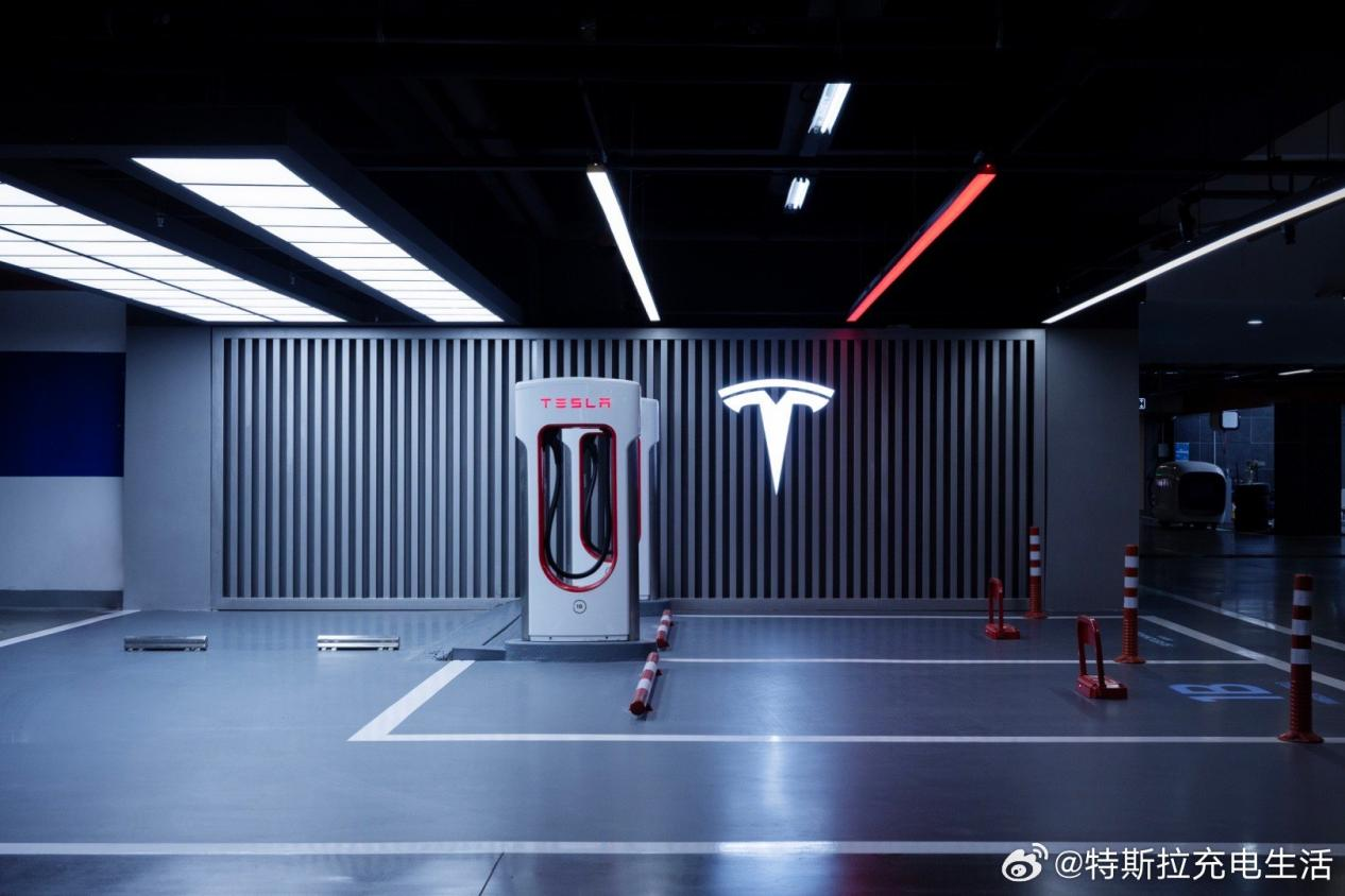 破解“补能焦虑”，新能源车企加速充电网络互联互通