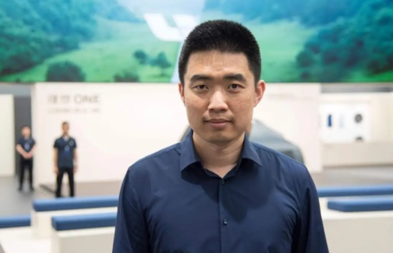 理想败给现实，也撕下了高端纯电的“遮羞布”