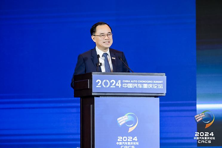 长安汽车董事长朱华荣：汽车行业卷出中国品牌新高度，卷出了四个老汉