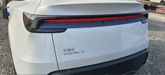 新款特斯拉Model Y实车内饰图首度曝光