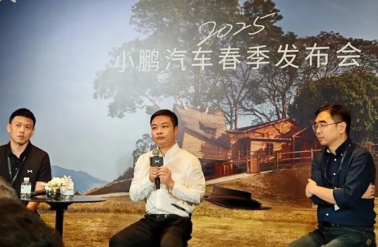 站在ICU门口的连续爆款制造者