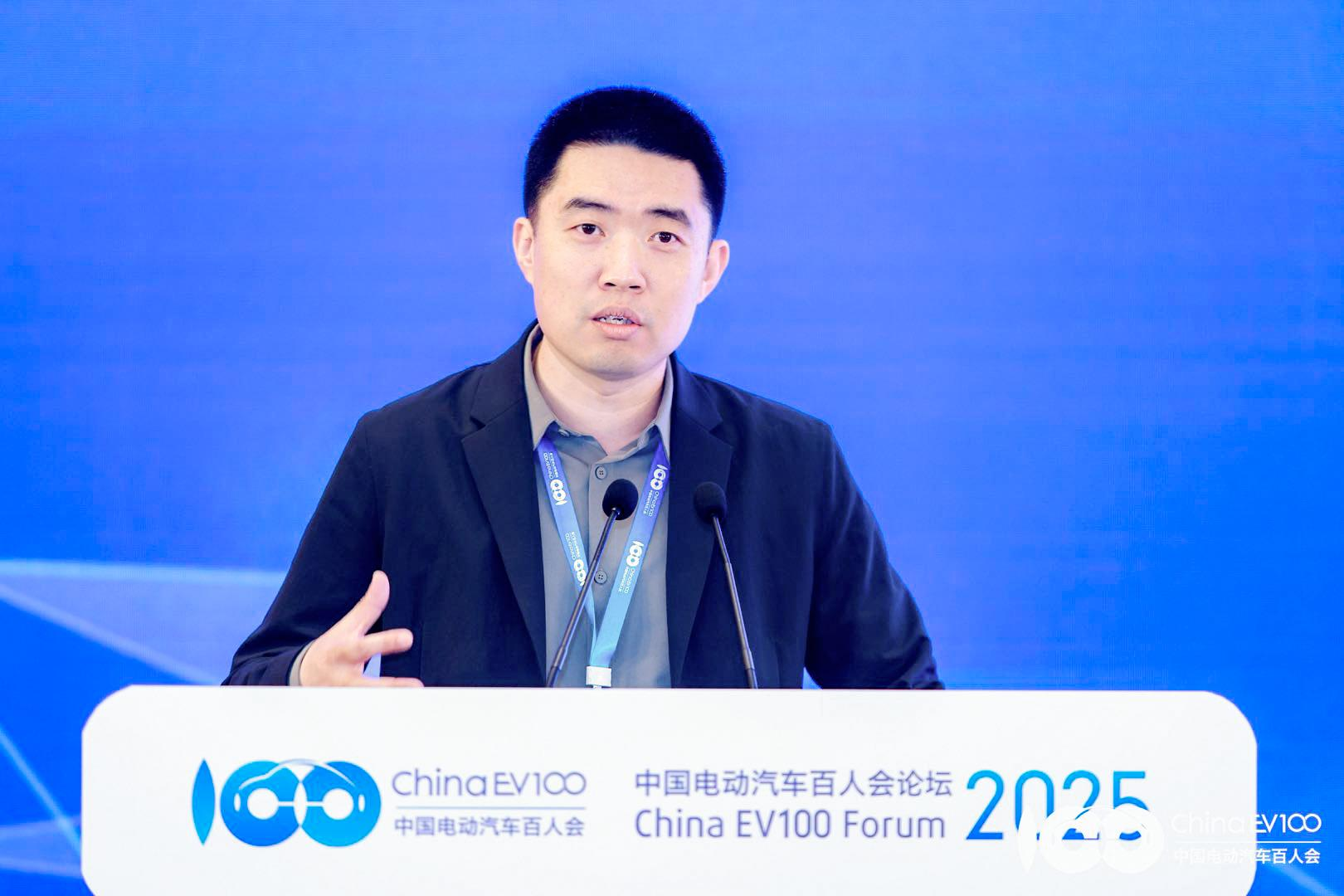 李想：理想星环OS有五大优势｜2025电动汽车百人会论坛