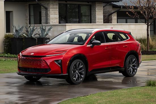 造型风格变化大 新款丰田RAV4预告图曝光